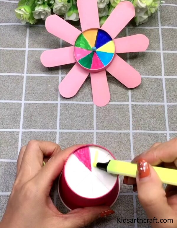 Simple Art Of Paper Cup To Make Spinning Toy Craft Idea For Beginner