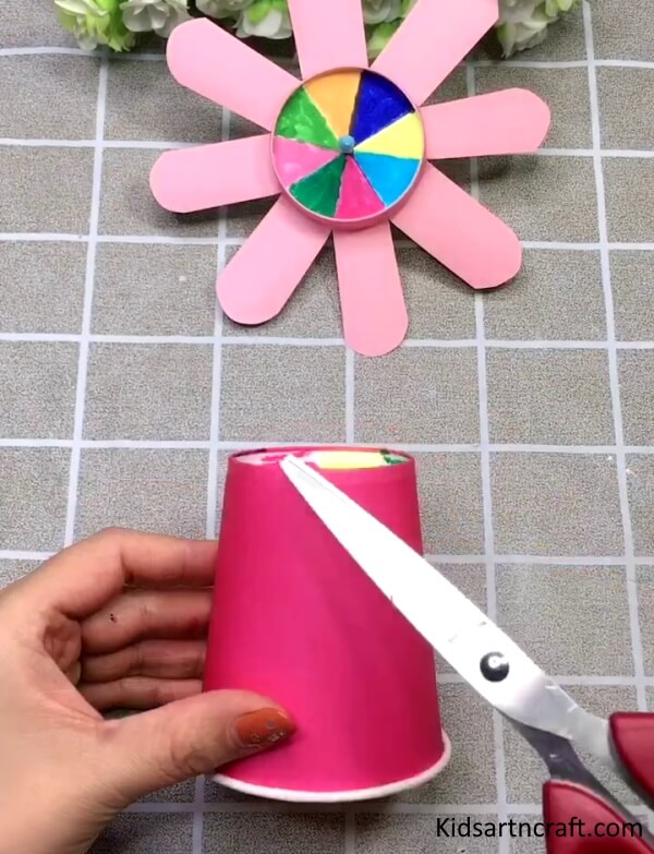 Cool Art Of Making Colorful Spinning Toy Craft Idea For Children Fun To Make Paper Cup Spinning Toy Craft For Kids - Step by Step Tutorial
