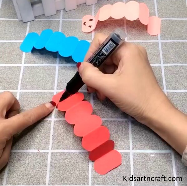 Cool Activity To Make Adorable Paper Caterpillar Craft Idea For Kids