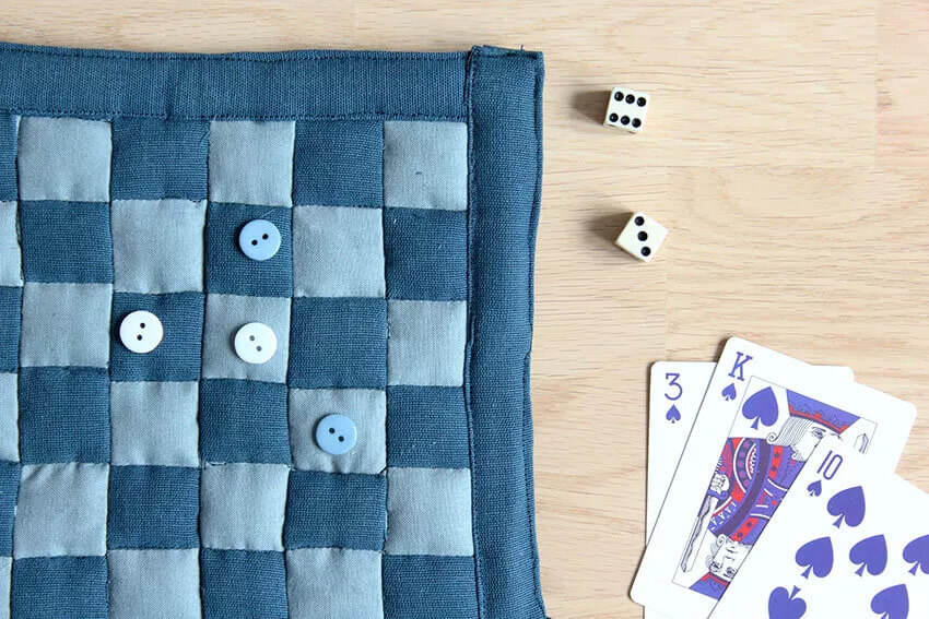 Make Your Own Fabric Checkerboard Game Craft At HomeDIY Checkerboard Game Crafts