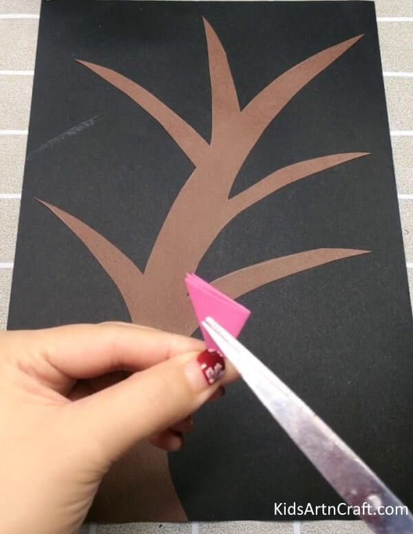 Simple To Make Paper Flower Tree Craft Idea For Beginners Using Scissor