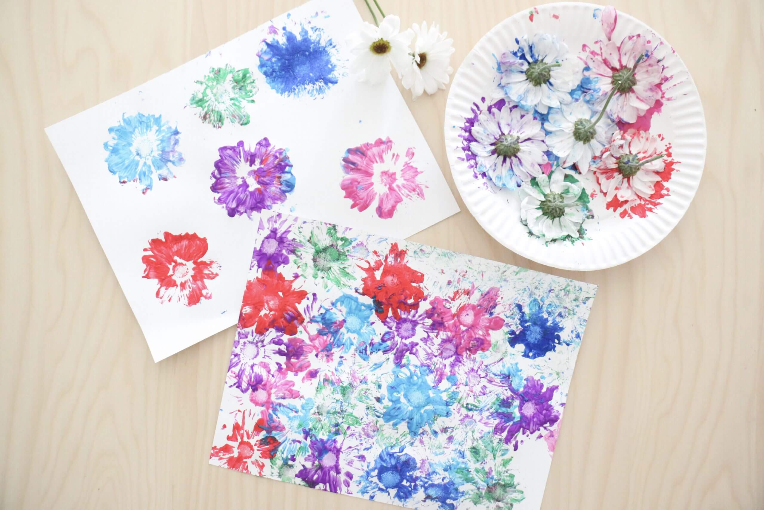 Adorable Floral Stamp Printing Craft For Preschool KidsStamping Flower Art Ideas 