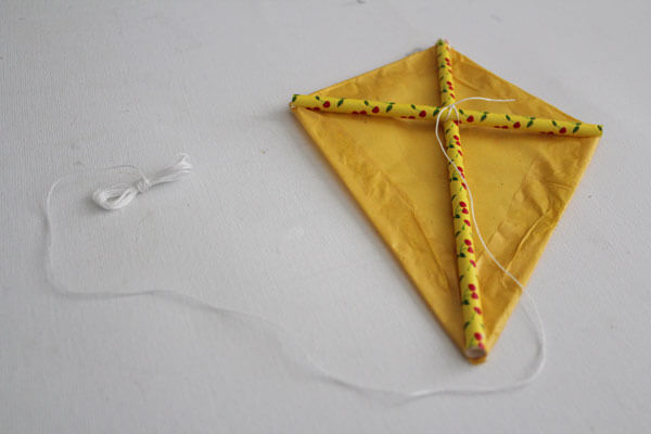 Adorable Paper Straw Mini Kite For Children