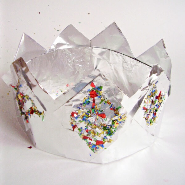 Aluminum Foil Crown DIY Crafts for Preschoolers Aluminum foil Crafts for Preschoolers