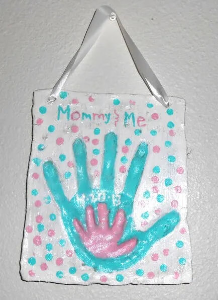 Amazing Mother's Day Salt Dough Handprint Frame DIY  Idea Mother's Day Salt Dough Ideas