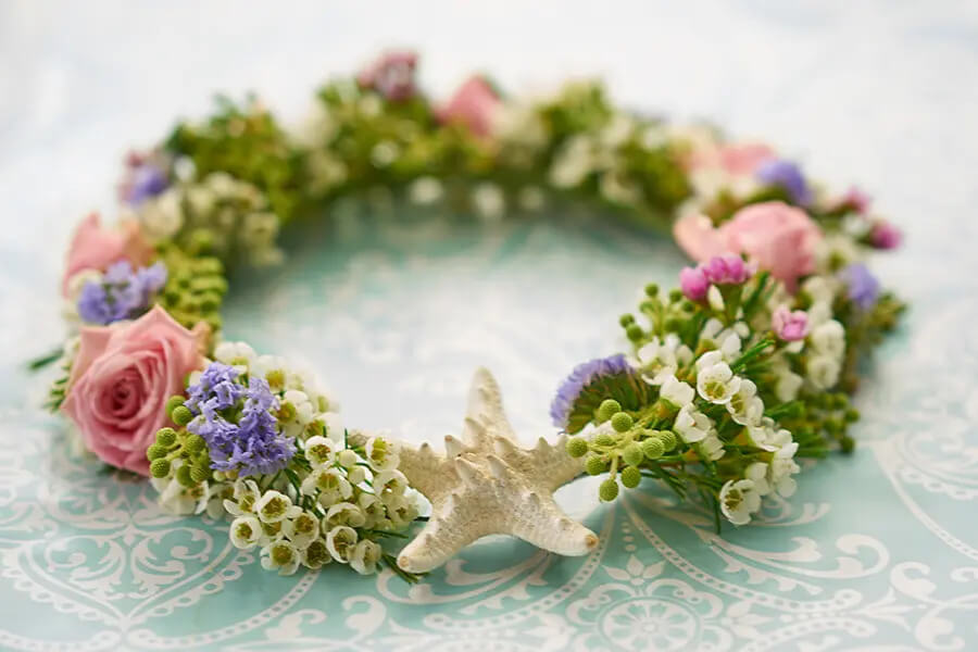 Beautiful Green Flower Crown Craft Idea