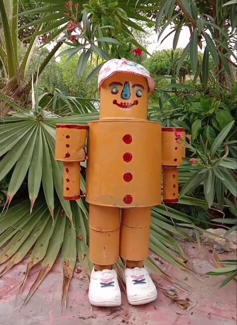 Cool Tin Can Robot Garden Art Ideas
