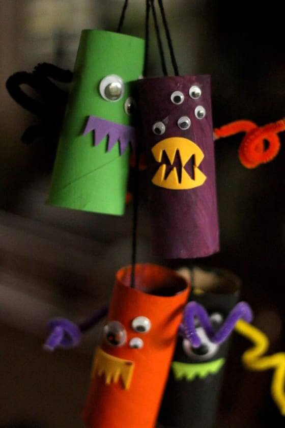Cool Toilet Paper Roll Monsters Craft For ToddlersToilet paper roll monsters craft ideas