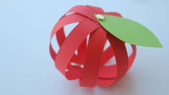 Creative Apple Craft Using Paper Stripes3D Construction Paper Craft Ideas 