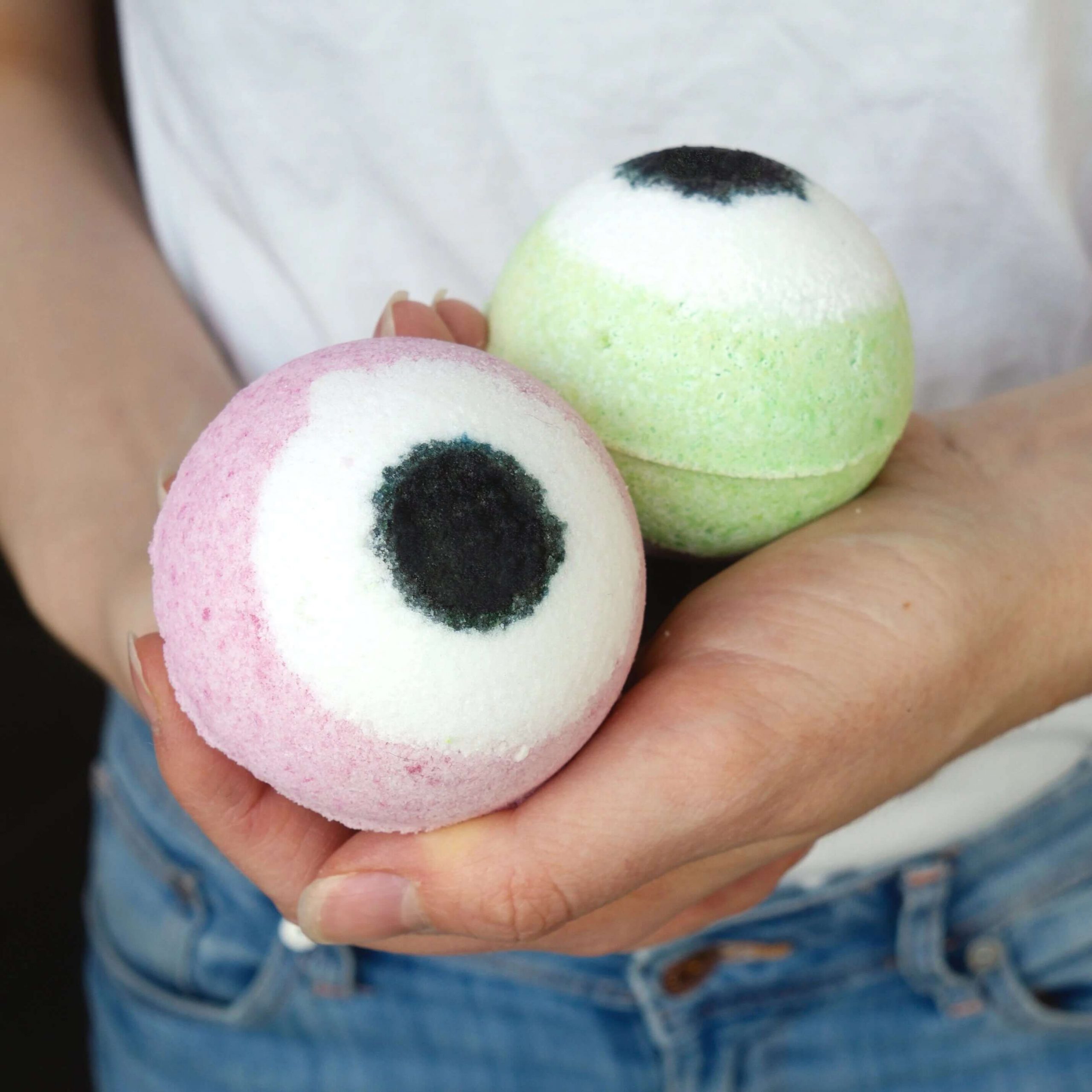 Creative Eyeball Bath Bombs Gift Idea For Halloween Parties
