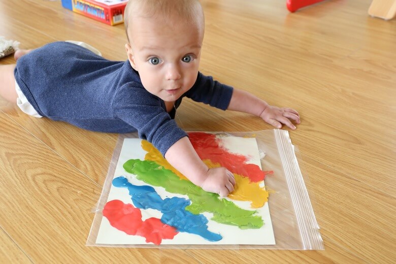 Cute Tummy Time Painting Activity For 7 Month BabiesBest Activities for 1-Year-Olds