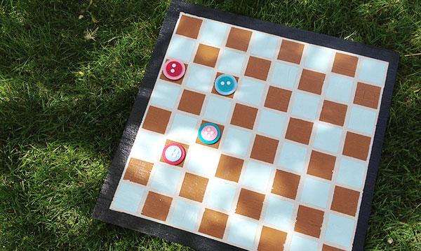 DIY Checkerboard Craft Made With Paint, Buttons & Pieces of Wood