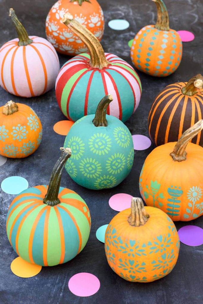 DIY Decorating Pumpkin With Pattern Design For Contest Crafts Halloween Decoration With pumpkin painting Ideas