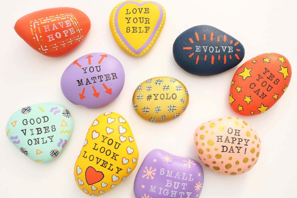 DIY Kindness Rock Painting Project Ideas For Adults Aesthetic Rock Painting Ideas
