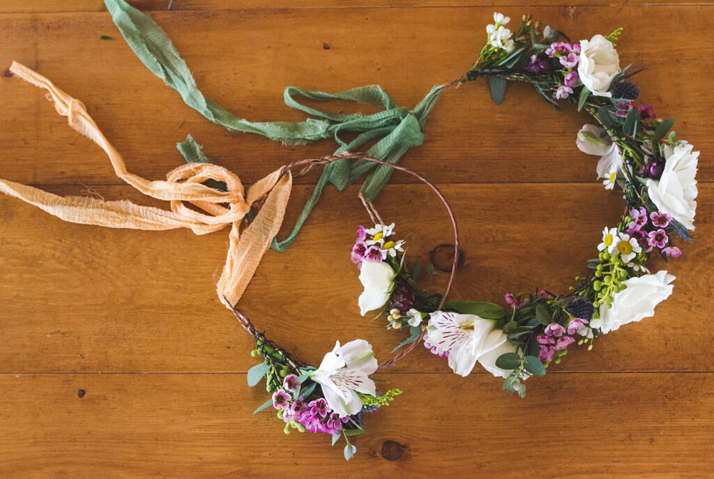 DIY Pretty Flower Crown With Ribbon