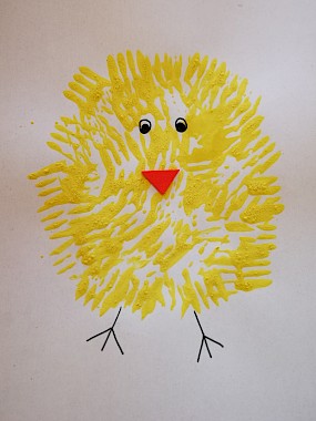 Easy Painting Idea: Easter Chick Using Fork