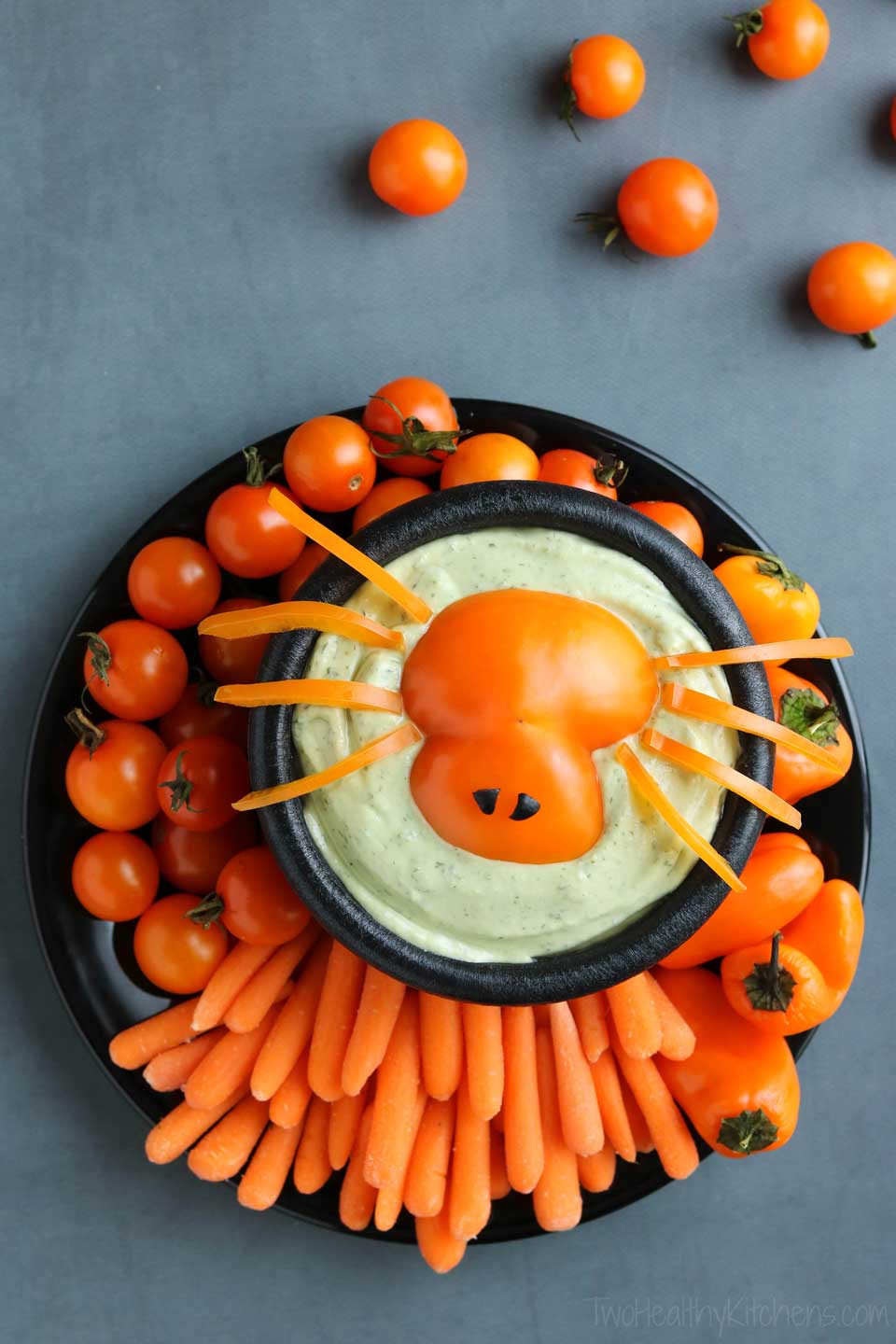 Easy Spooky Spider Halloween Appetizer Dip Decoration Ideas