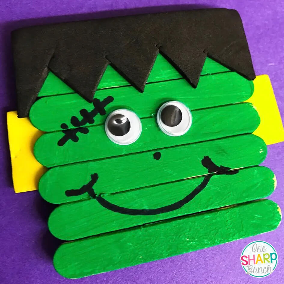 Easy To Make Halloween Craft For KidsConstruction Paper Crafts for Halloween