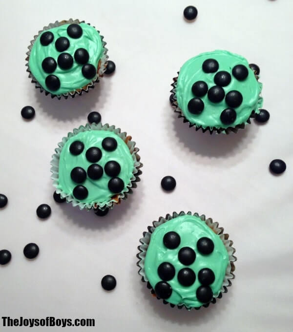 Easy to Make Minecraft Cupcake Craft Idea For Birthday Party DIY Simple Minecraft Birthday Cupcake Craft Ideas