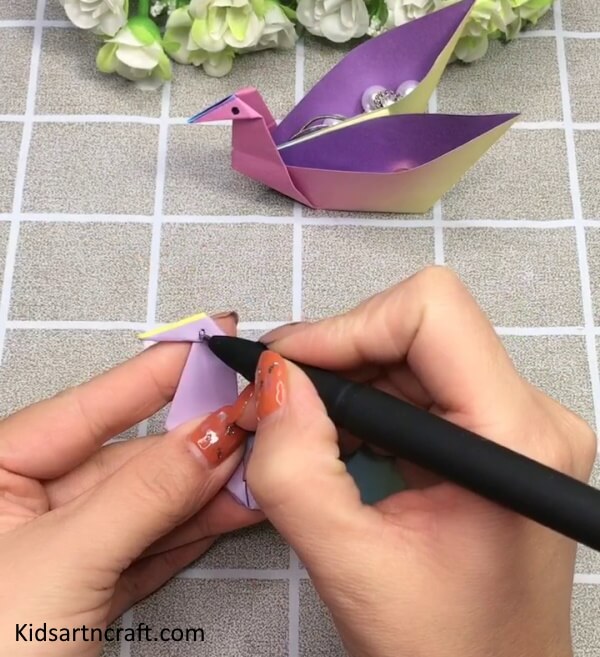 Simple origami Swan: Paper Craft For Kids