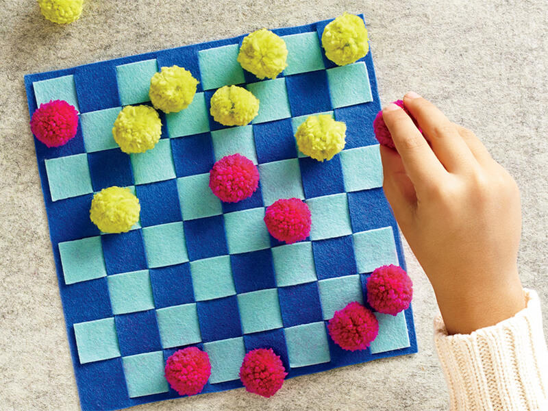 Felt & Easy Checker Board Craft Idea Using Pom PomDIY Checkerboard Game Crafts