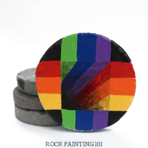 Fun-To-Make Optical Illusion Art On A RockHandmade Rainbow Painted Rock Ideas