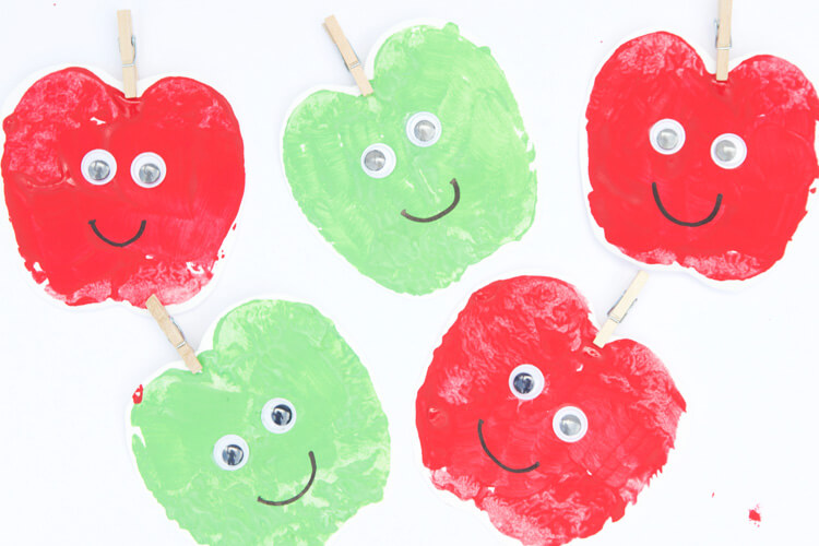 Handmade Super Cute Apple Painting Art Ideas For Kids Using Stamping 