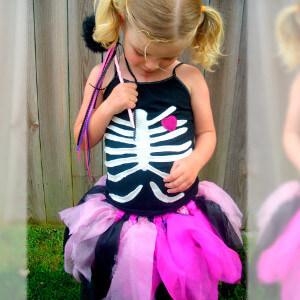 Homemade Girly Skeleton Costume Idea For Halloween Parties Skeleton Costume Ideas For Halloween