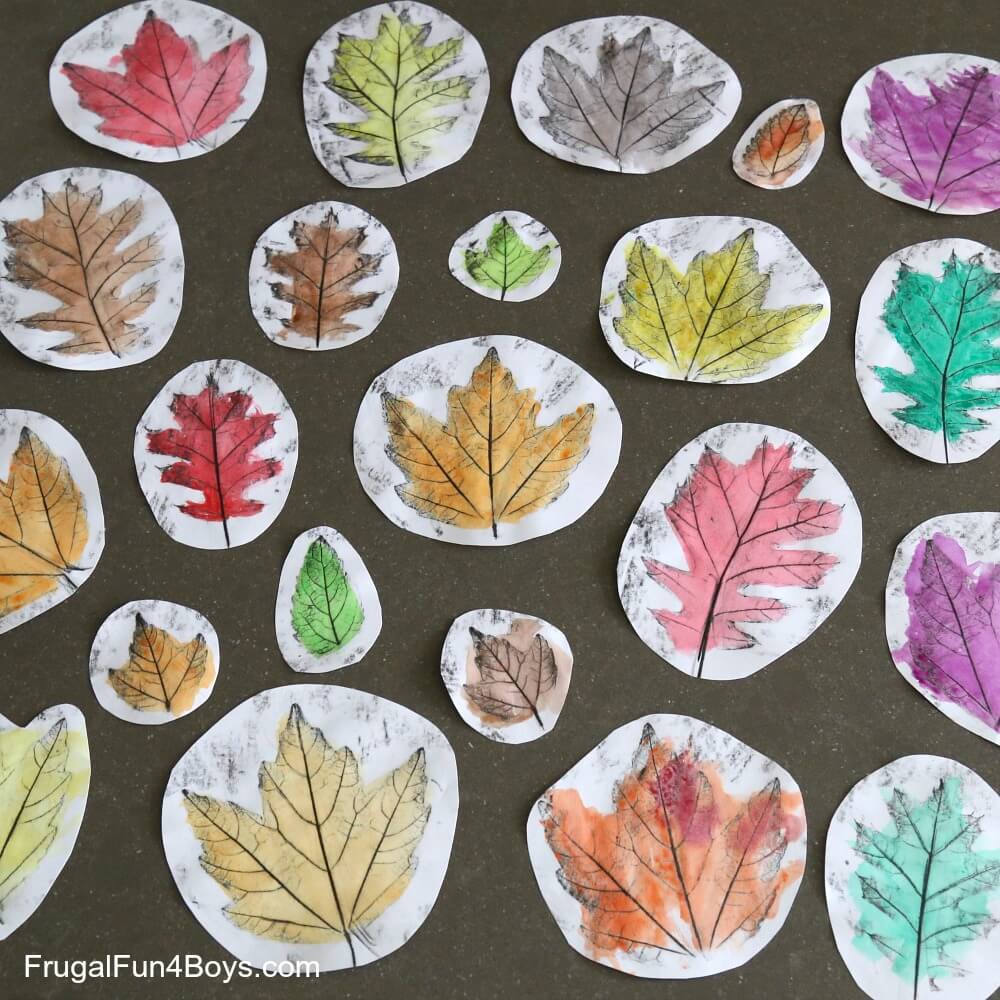 Lovely Fall Leaf Art Idea With Black Oil Pastel and Watercolor