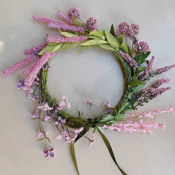 Pretty Flower Crown Ideas Using Faux Floral Stems
