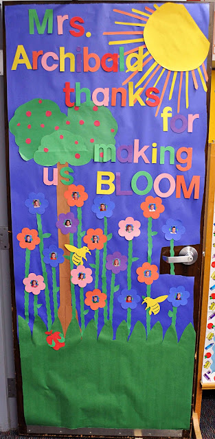 Pretty Spring Door Classroom Decoration Idea For Students Bulletin board ideas for spring classroom decoration