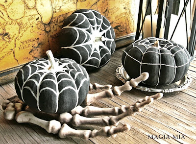 Scary Petite Pumpkins Painting Craft Idea Halloween Decoration With pumpkin painting Ideas