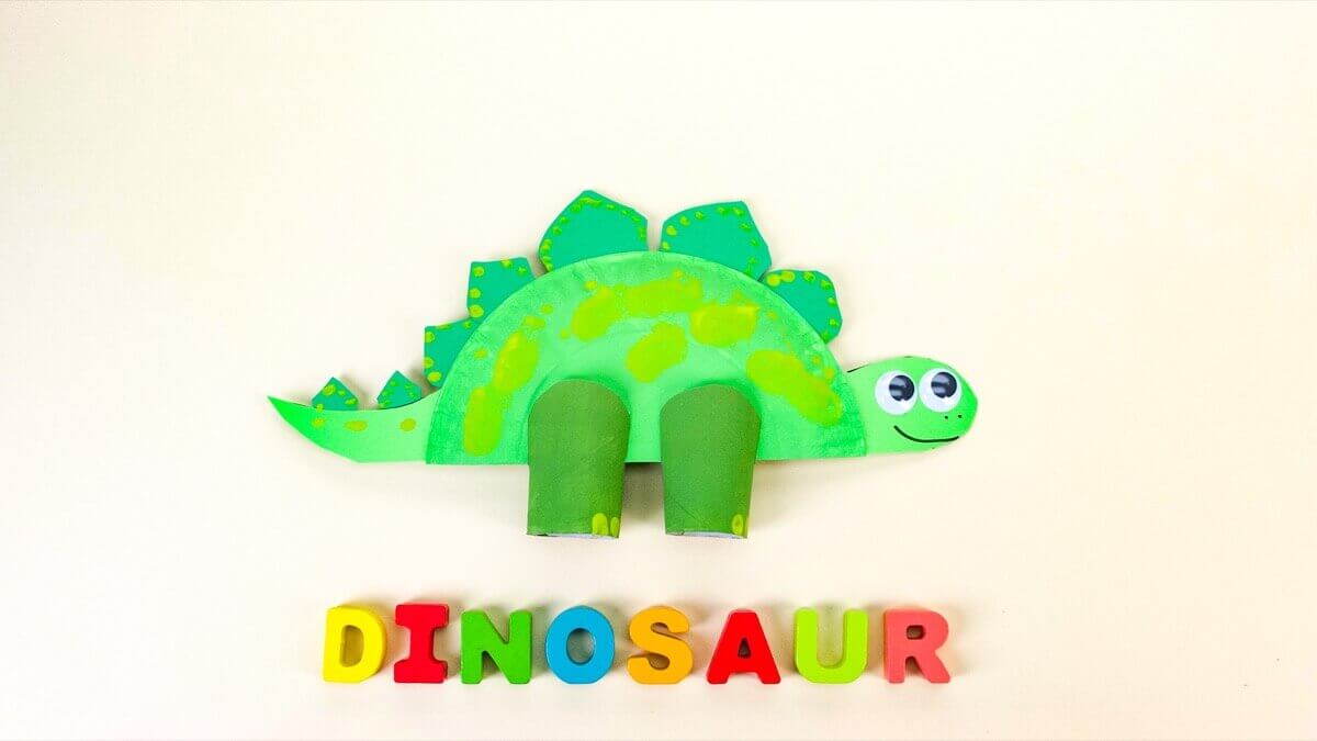 Stegosaurus Dinosaur Craft With Paper Plate, Cardboard tubes & Construction PaperStegosaurus Dinosaur Paper Plate Crafts For Kids