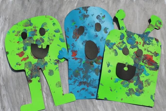 Step By Step Alien Craft For Preschoolers With Bubble Wrap