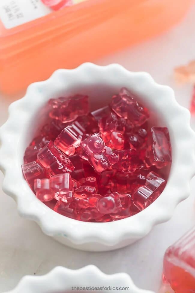 Super Fun Gummy Bear Jelly Using GelatinDIY Delicious Gummy Bear Recipes & Crafts 