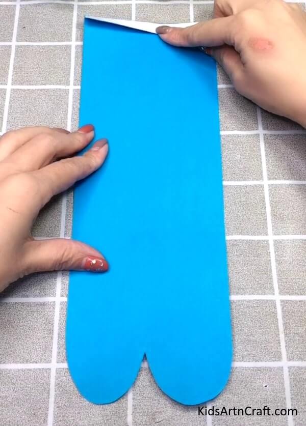 Simple To Make Cat Craft Ideas For Kids Using Blue Paper