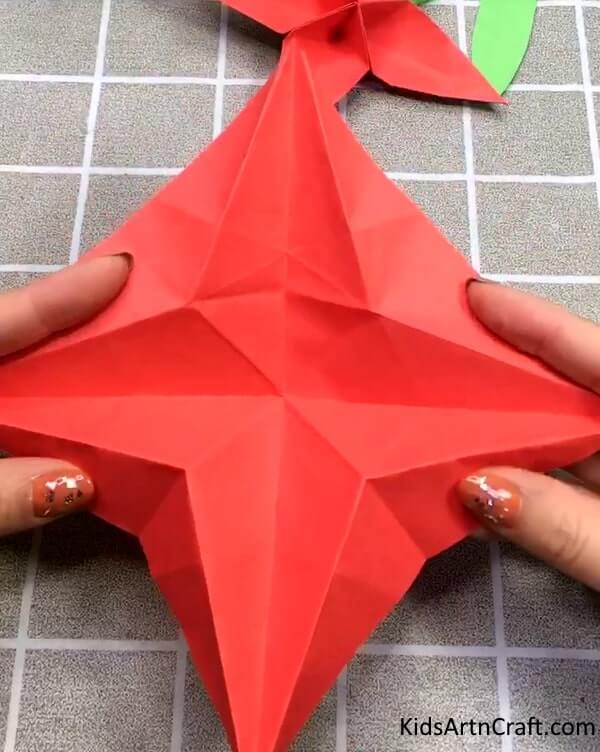 Simple & DIY Star Flower Craft For Preschoolers Using Origami