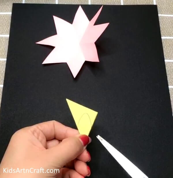 Easy Paper Activity To Make Flower Art & Craft For Kids