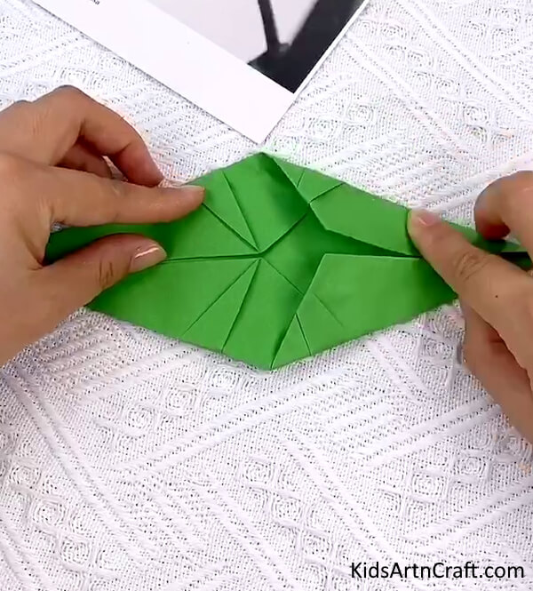 Simple & Easy To Make Paper Dinosaur Craft For Kids
