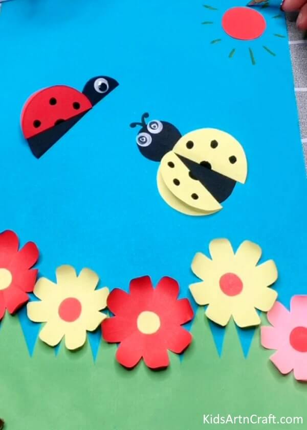 Easy Art Of Paper To Make Flower with Ladybug Craft Ideas For Kids