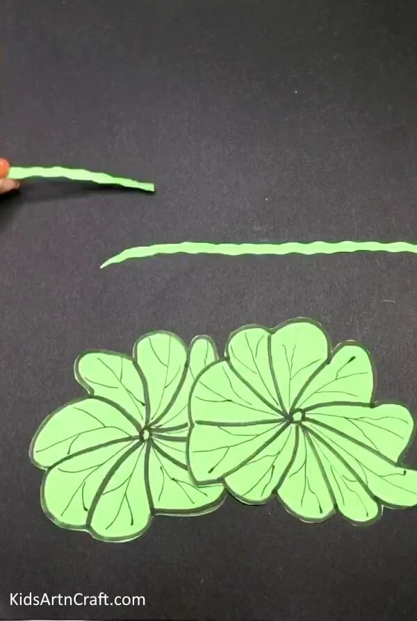 Easy Paper Activity To Make Flower Craft For Kids