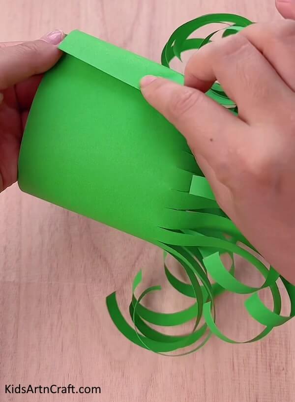 Easy Artwork Of Paper Folding To Make Bucket Craft For Children