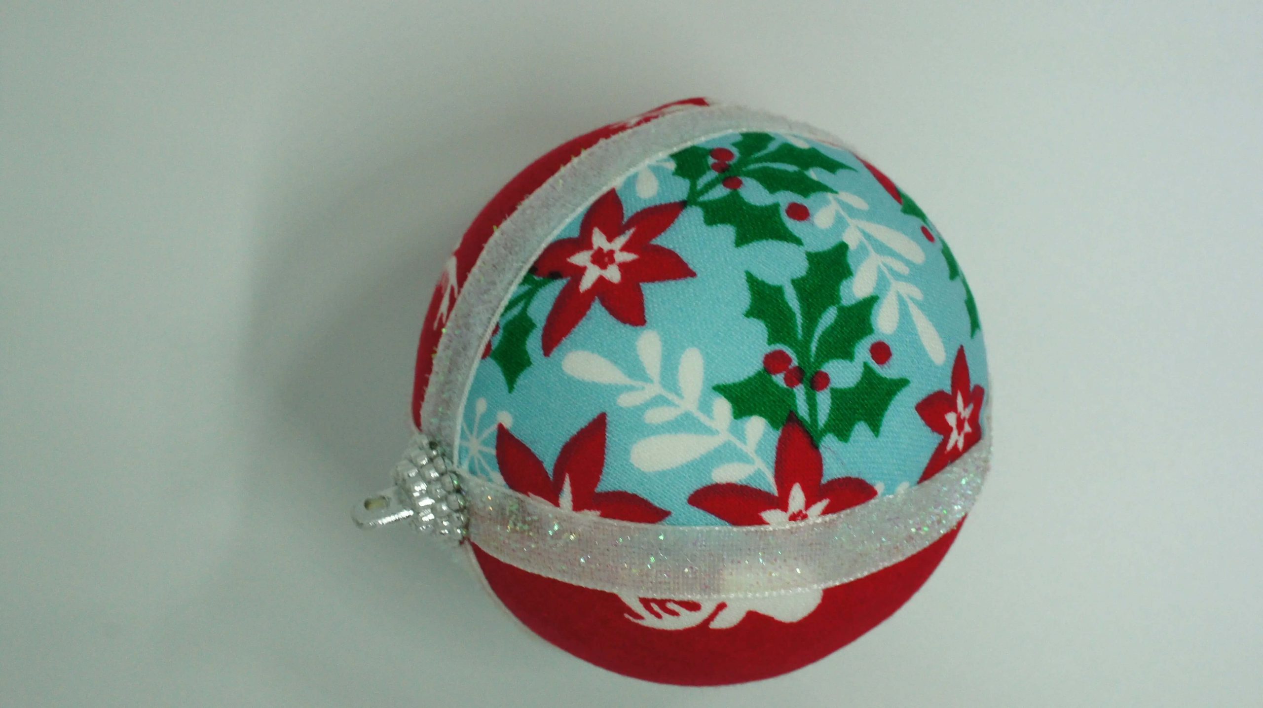 Adorable Christmas Fabric Ornaments Craft For X-mas Decoration