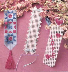 Adorable Needlepoint Bookmark Craft For Valentine Gift