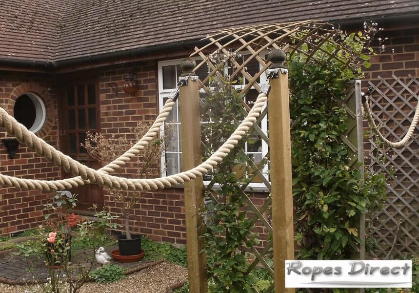 Amazing Fence Ideas Using Rope For Garden