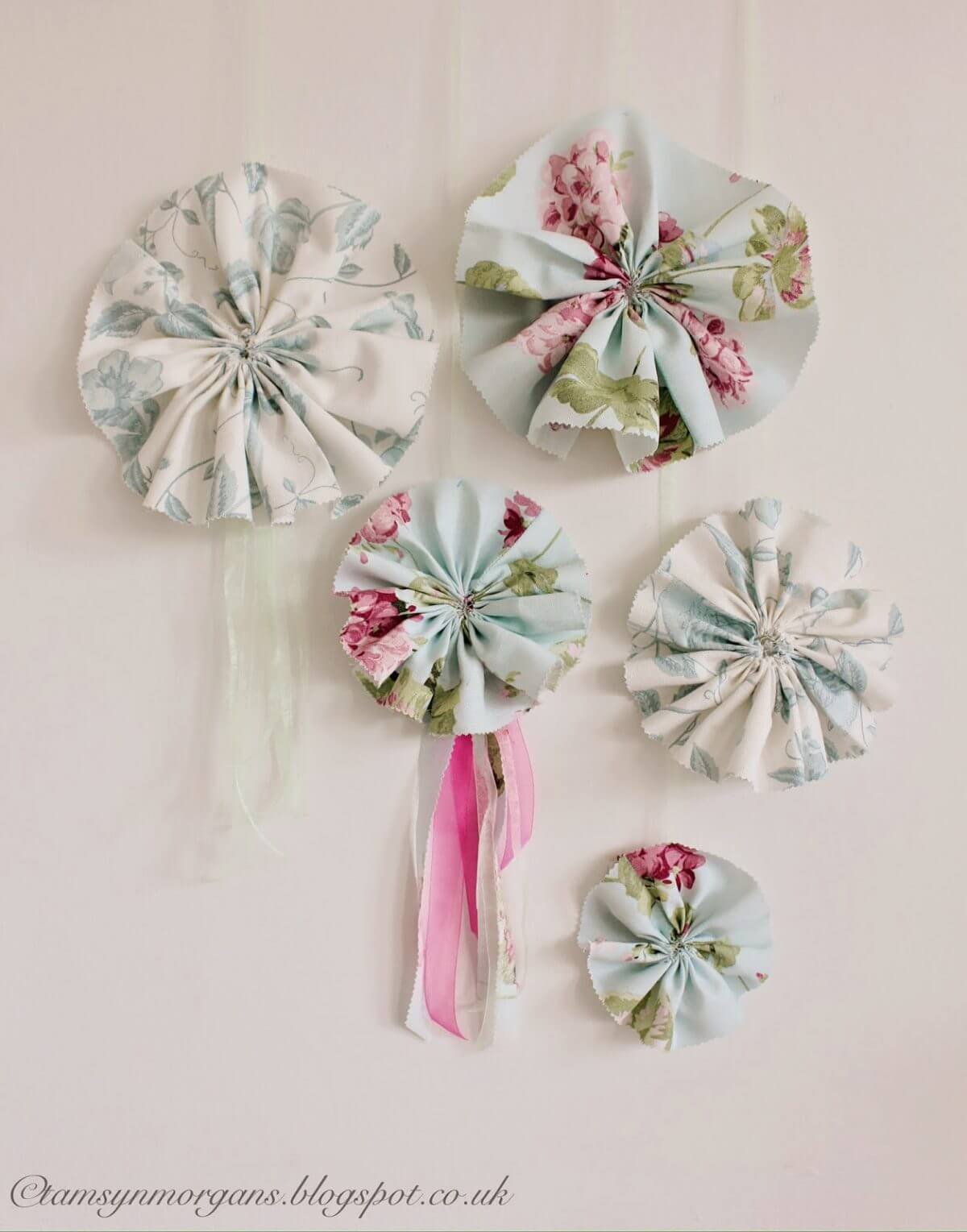 Amazing Rosette Crafts For Easy & DIY Fabric Flower