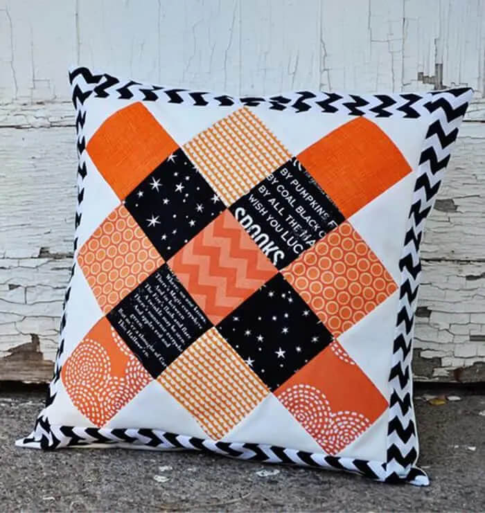 Creative & Fun To Make Fabric Pillow For Halloween Sewing Projects