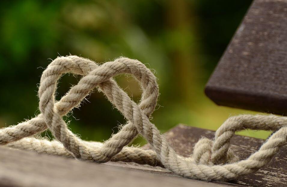 DIY Awesome Heart Craft Using Rope Ideas For Garden Decoration