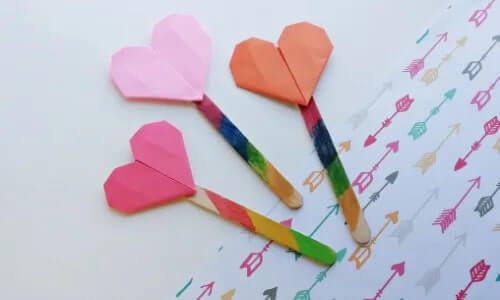 DIY Heart Shaped Bookmark using Origami & Popsicle Stick Recycled Bookmark Ideas for Kids