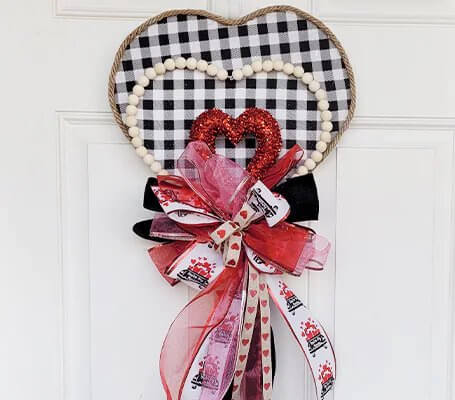 Homemade Lovely Valentine Day Gifts Craft Using Fabric